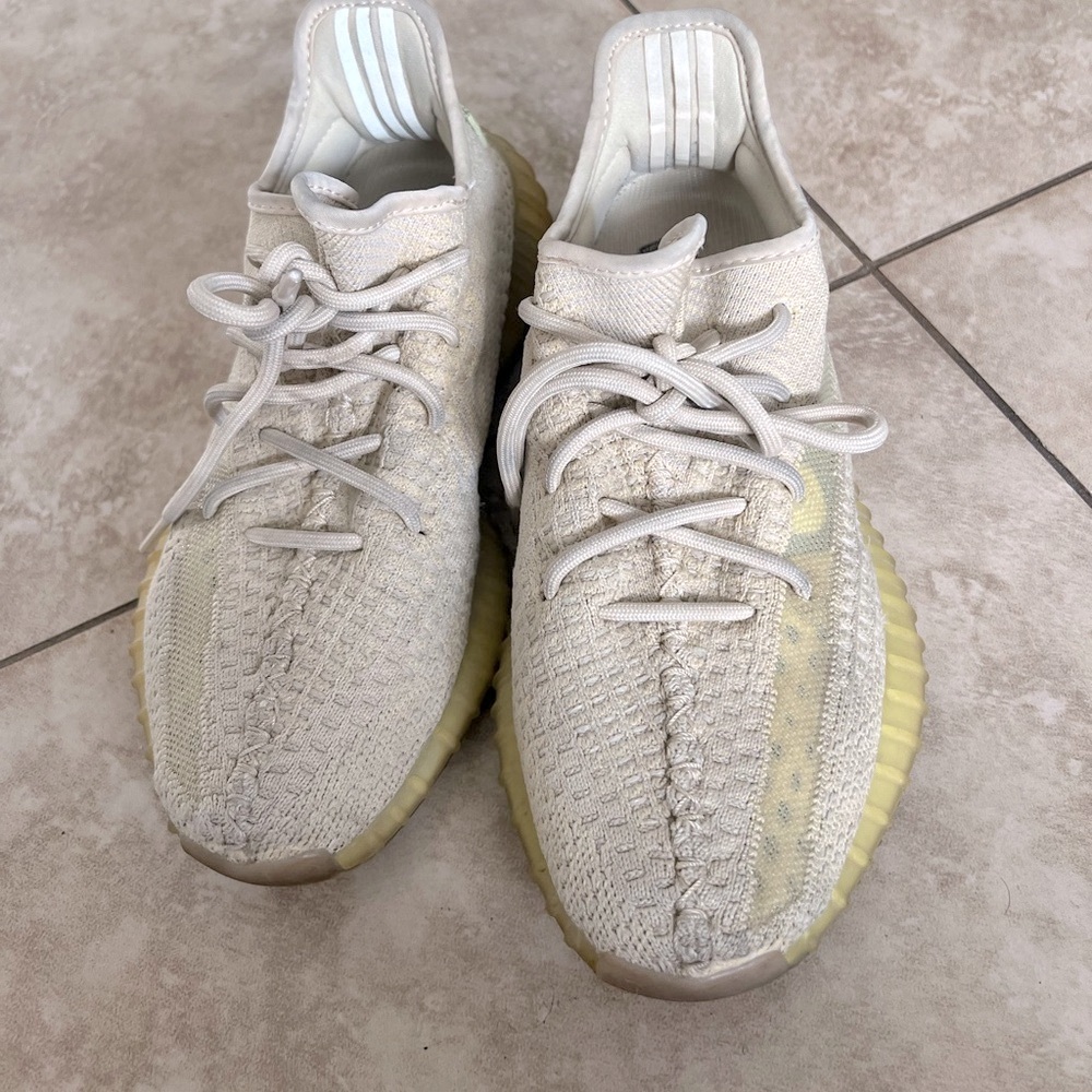 Yeezys - Picture 5 of 6